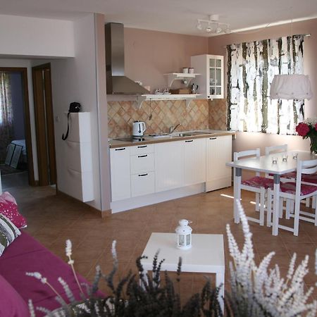 Apartments Roza 메덜린 외부 사진